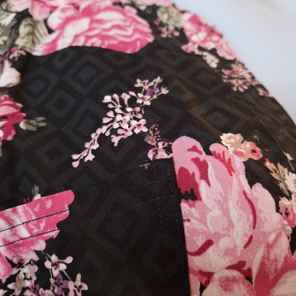 Torrid Harper Black and Pink Floral Blouse - Picture 4 of 4